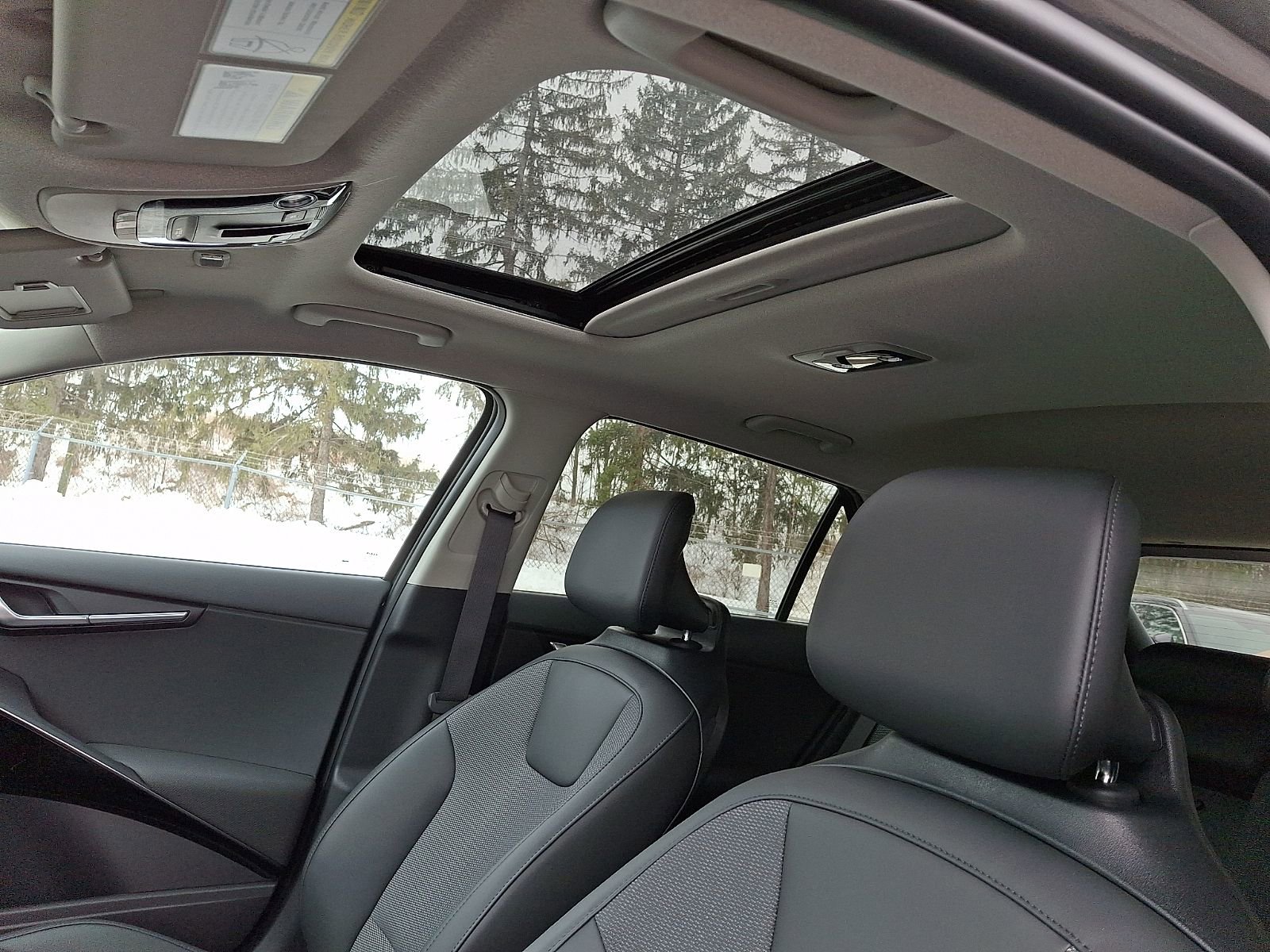 New 2026 Kia Niro EX w/ EX Premium Package FWD image 14