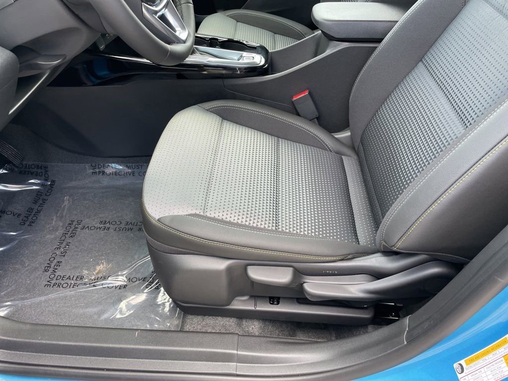 New 2026 Chevrolet Trax LT w/ Driver Confidence Package FWD image 8