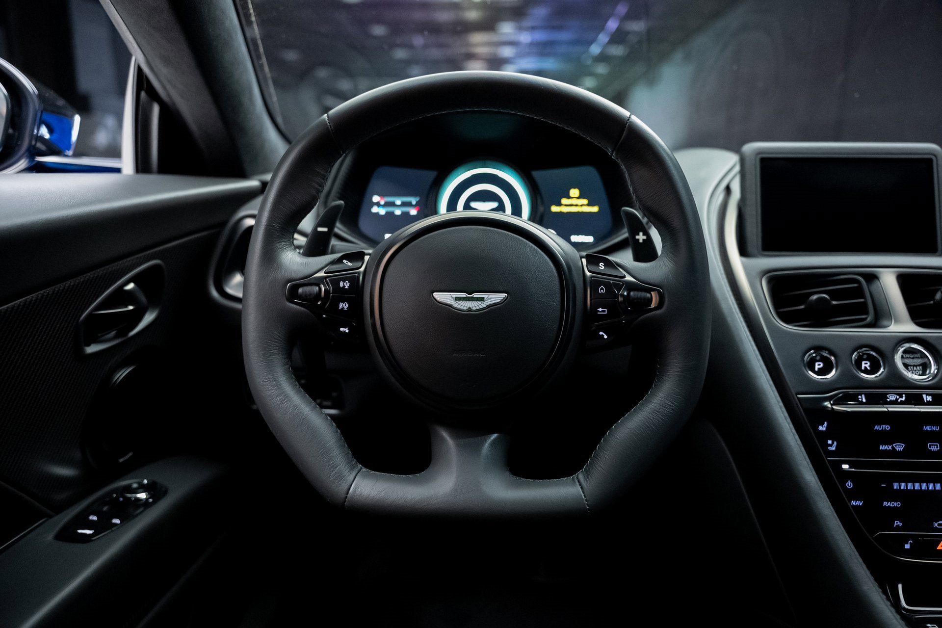 Used 2020 Aston Martin DB11 AMR image 45