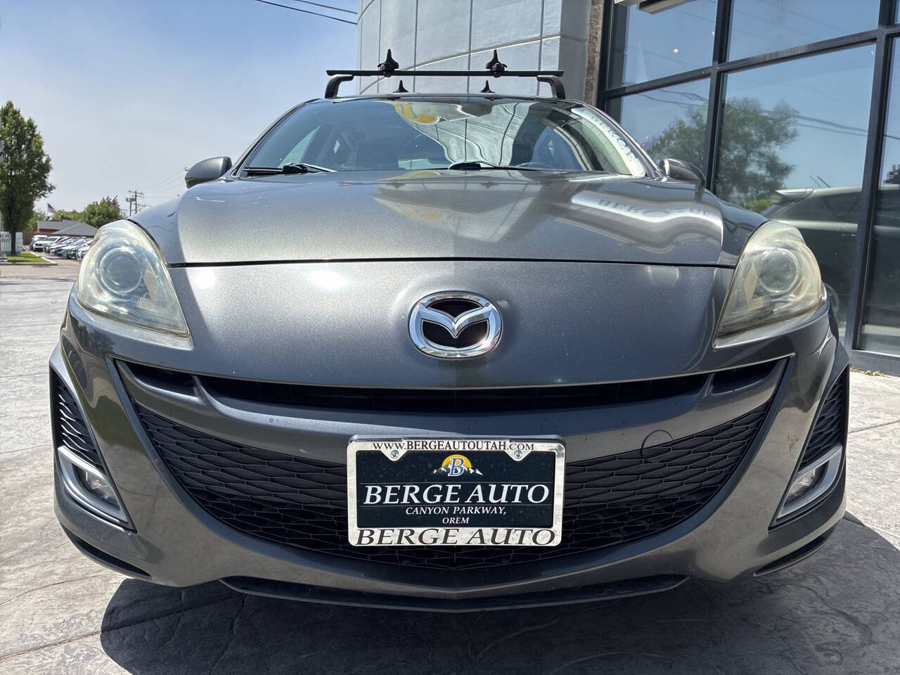 Used 2011 MAZDA MAZDA3 s Grand Touring w/ Tech Pkg FWD image 2