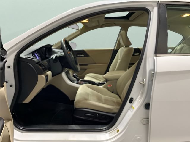 Used 2015 Honda Accord EX image 11