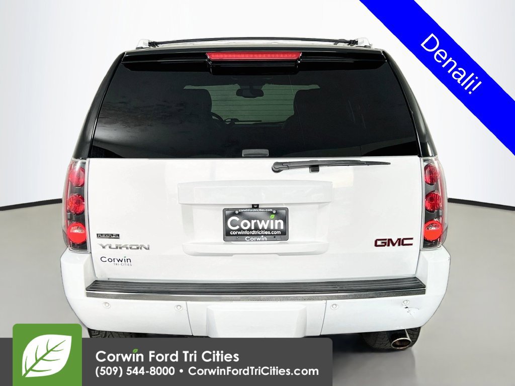 Used 2012 GMC Yukon Denali AWD/4WD image 12