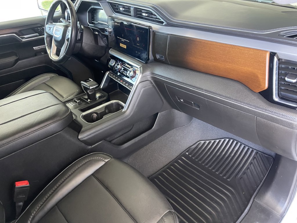 Used 2024 GMC Sierra 1500 Denali AWD/4WD image 16