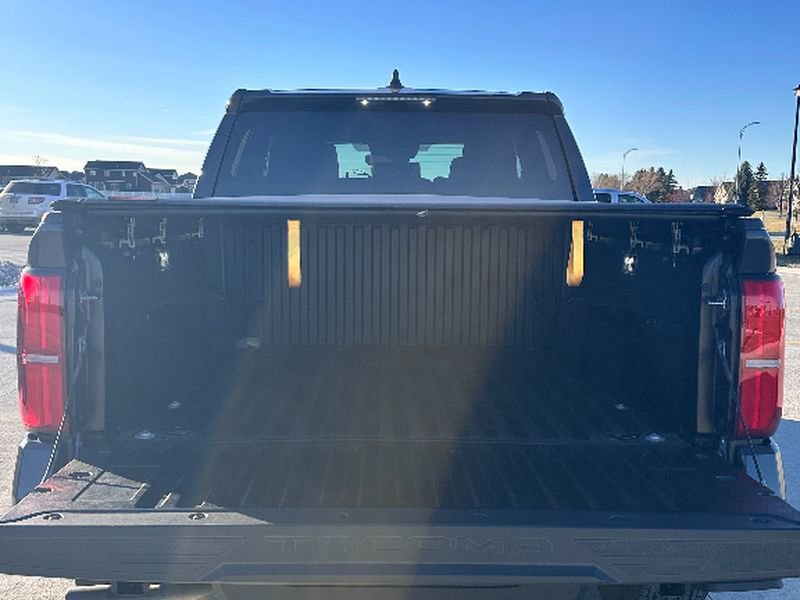 Used 2024 Toyota Tacoma TRD Sport image 7