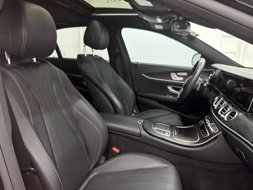 Used 2022 Mercedes-Benz E 350 Sedan image 32
