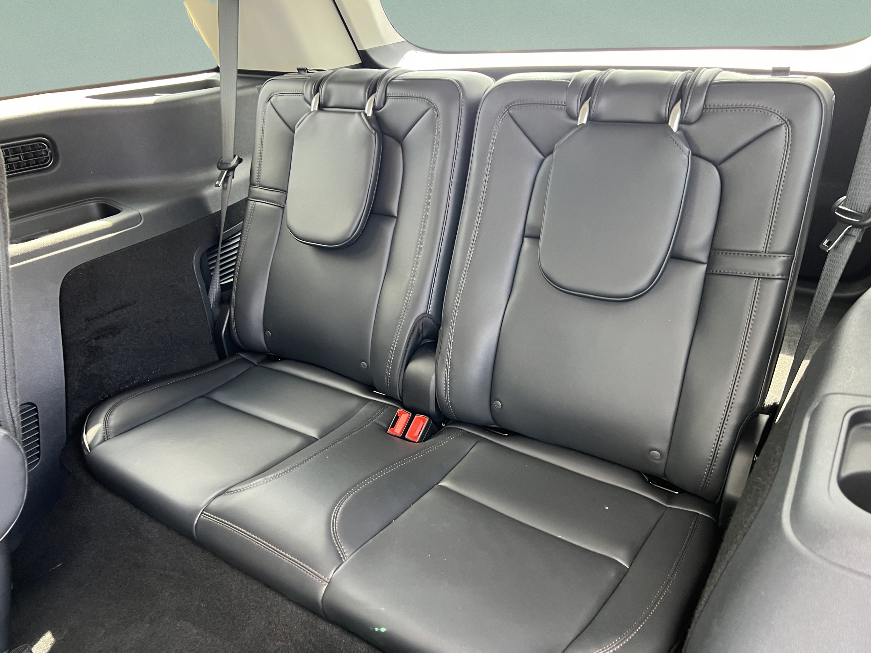 New 2026 Lincoln Aviator Reserve w/ Jet Appearance Package RWD image 24