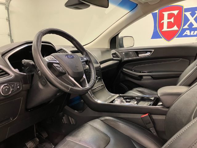 Used 2019 Ford Edge Titanium FWD image 48