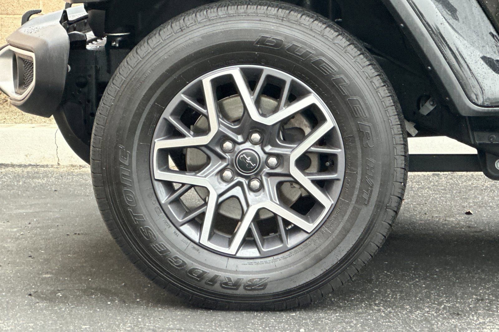 Used 2025 Jeep Wrangler Sahara image 26