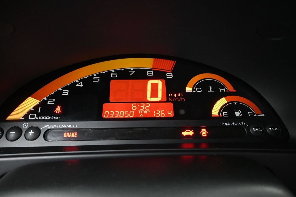 Used 2004 Honda S2000 image 18