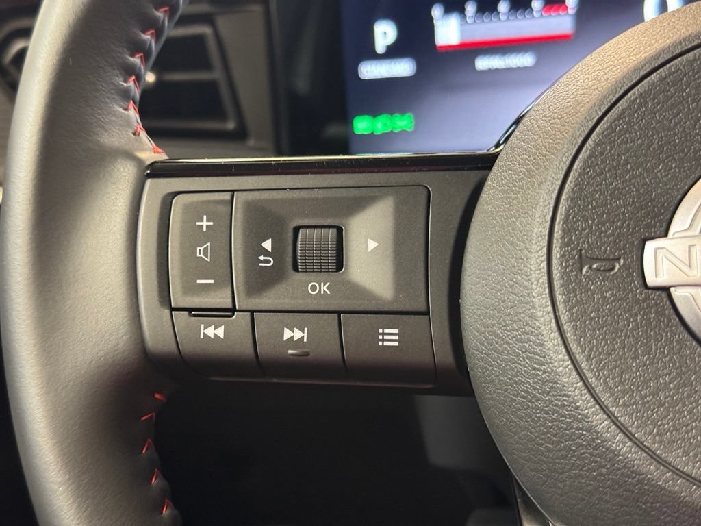 Used 2025 Nissan Kicks SR w/ Illumination Package AWD/4WD image 35