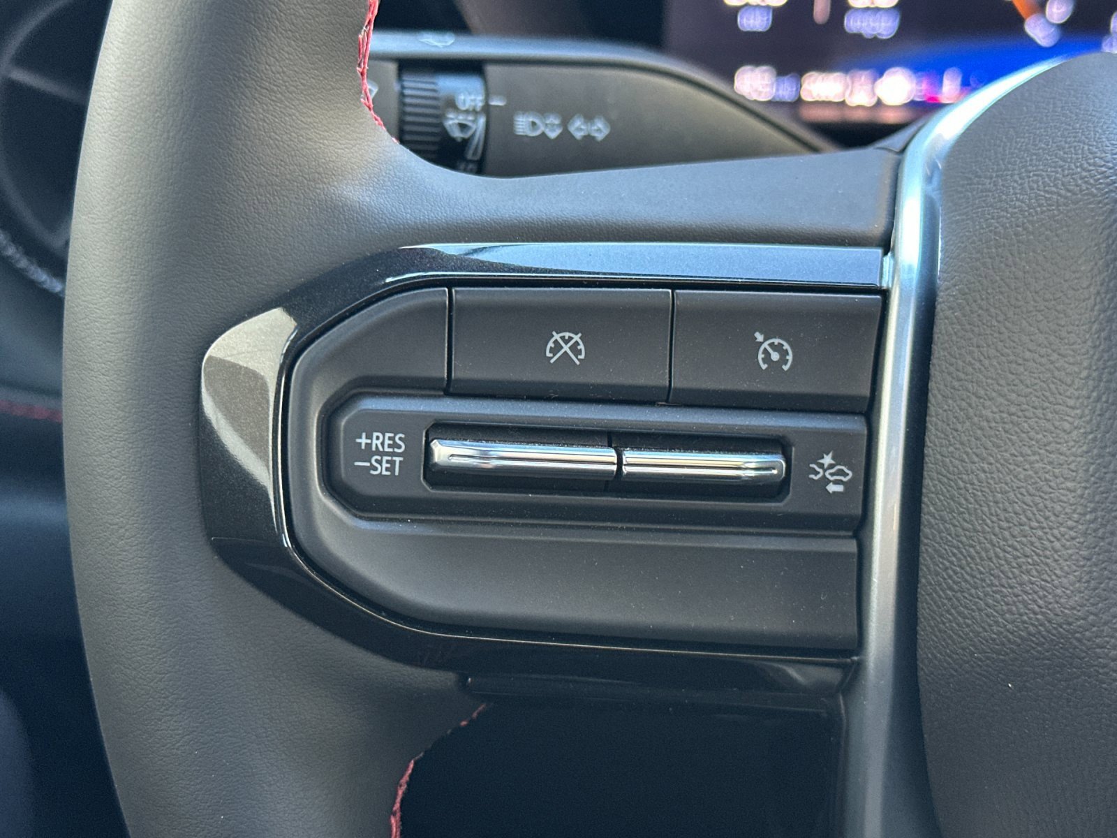 New 2025 Chevrolet Colorado Z71 w/ Midnight Edition image 28