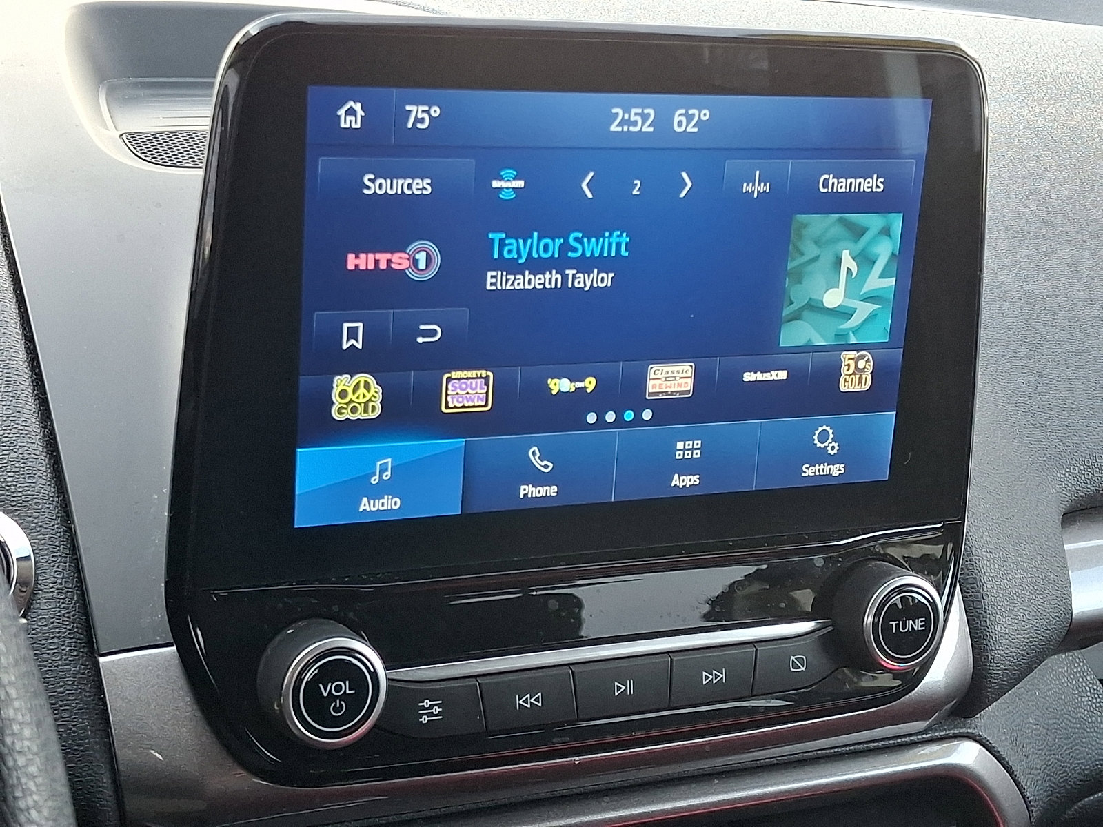 Certified 2022 Ford EcoSport SE image 19