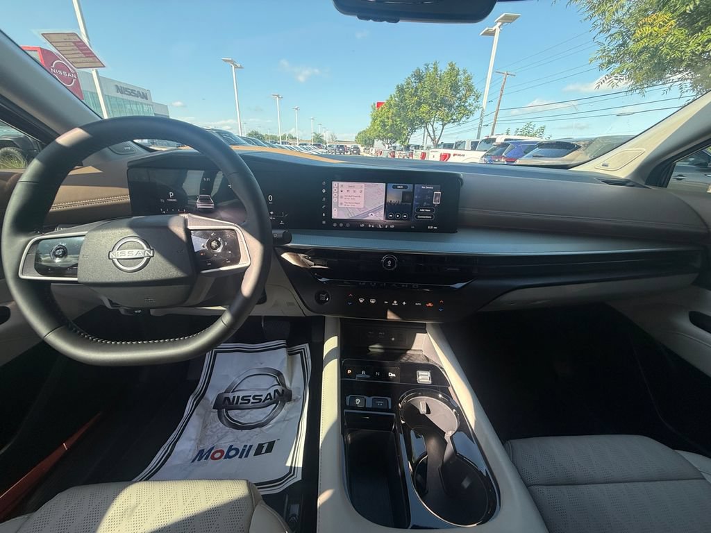Used 2025 Nissan Murano Platinum w/ Cargo Package AWD/4WD image 15