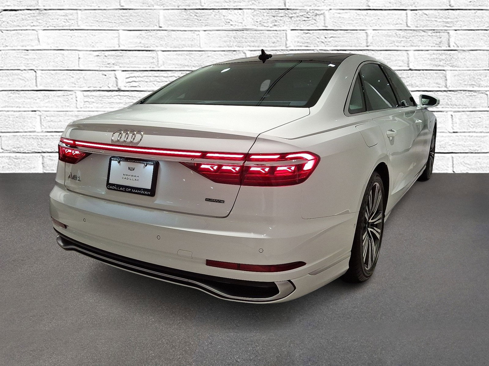 Used 2022 Audi A8 L 3.0T w/ Executive Package image 7