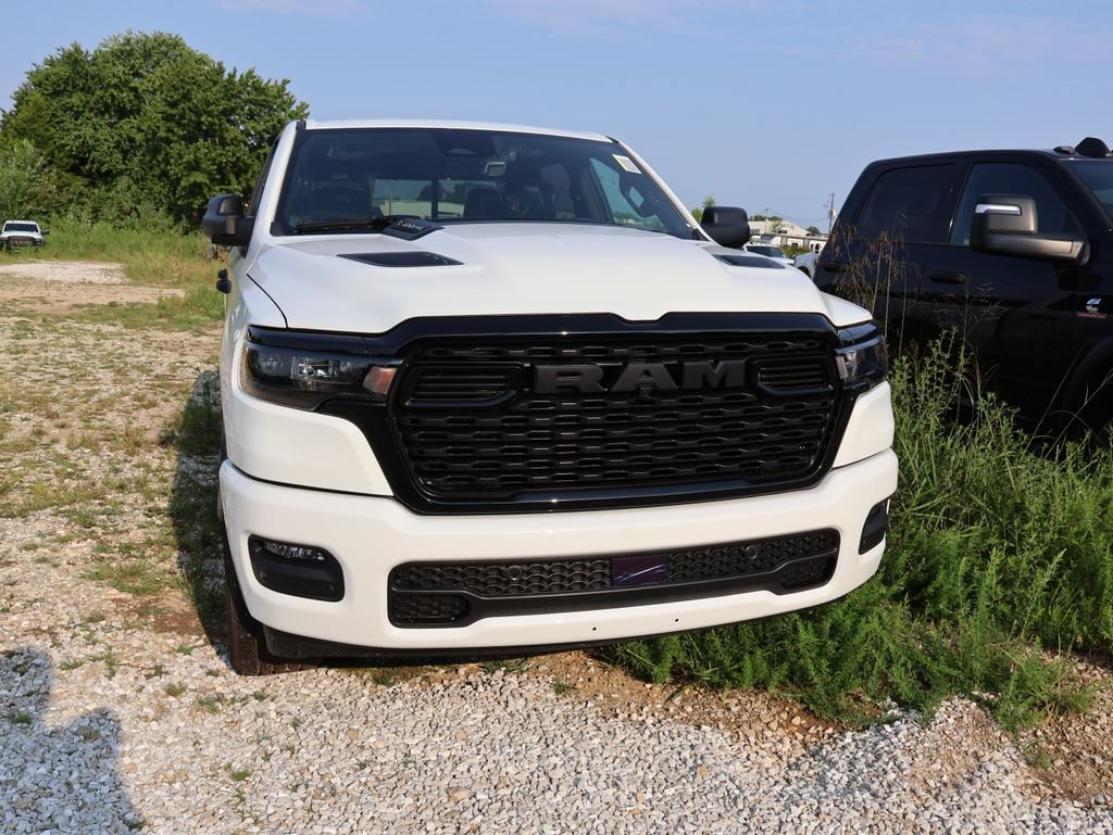 New 2026 RAM 1500 Express AWD/4WD image 7