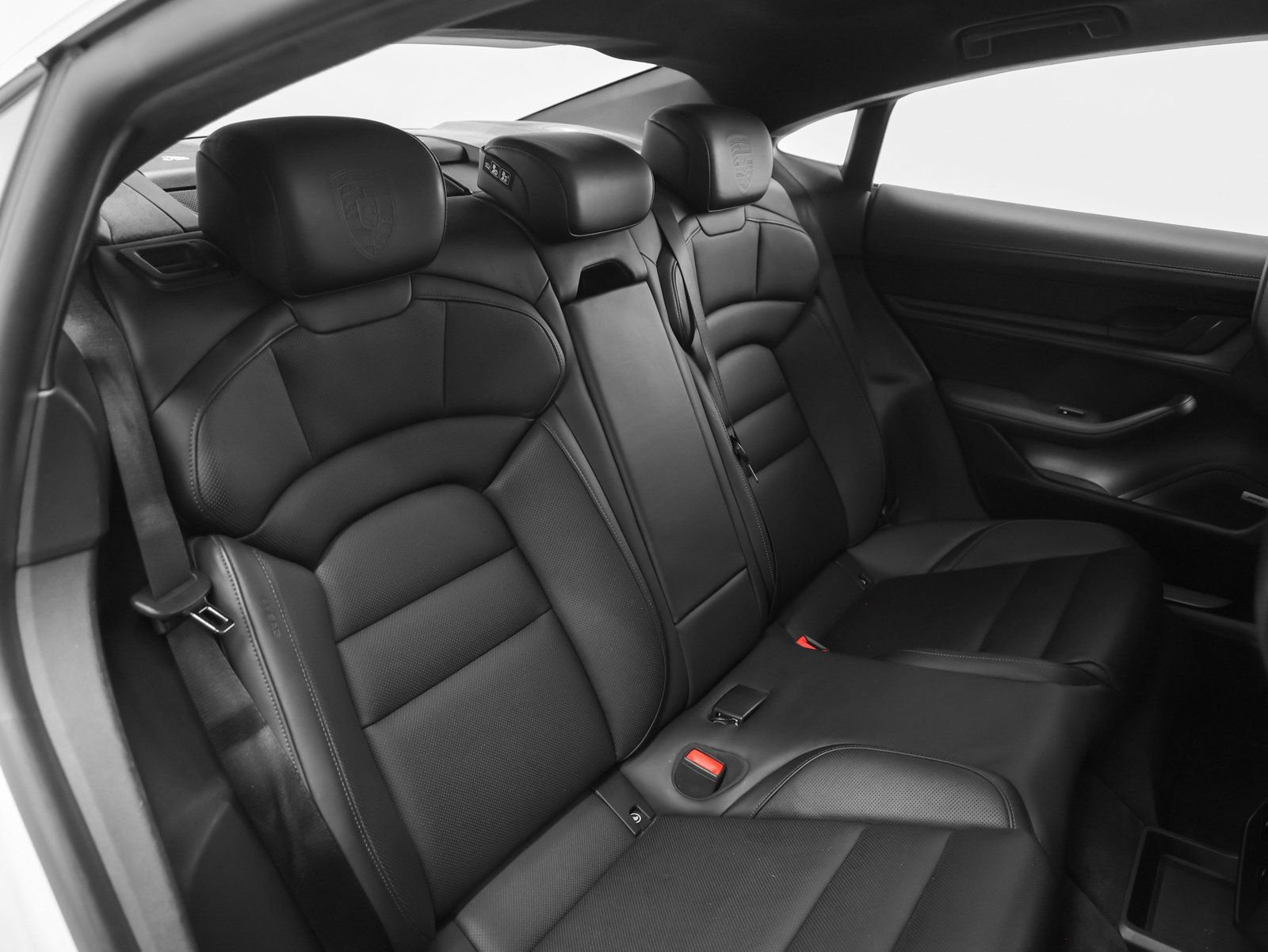 Certified 2021 Porsche Taycan Turbo image 29