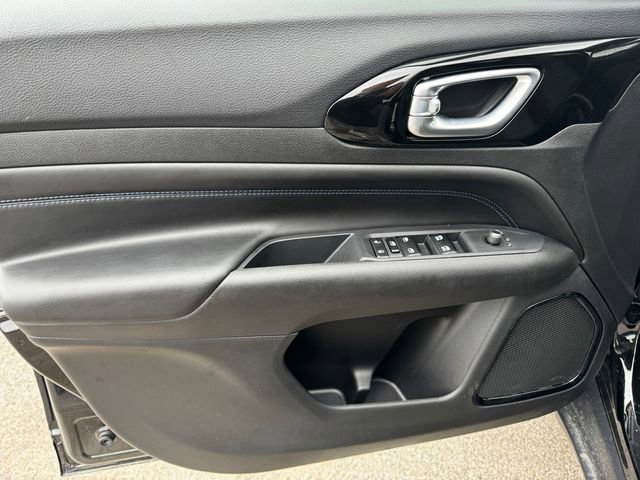 New 2026 Jeep Compass Limited image 19