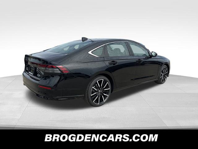 New 2025 Honda Accord Touring image 3