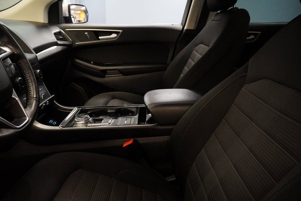 Used 2019 Ford Edge SEL image 7