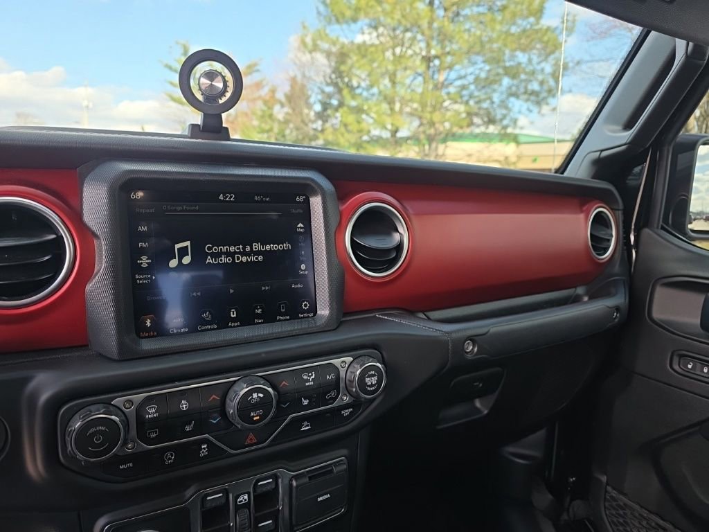 Used 2023 Jeep Gladiator Rubicon w/ Cold Weather Group image 21