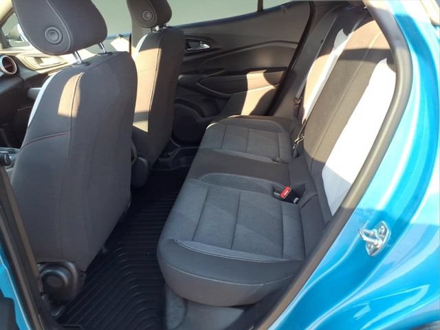 Used 2025 Chevrolet Trax RS w/ Driver Confidence Package FWD image 12