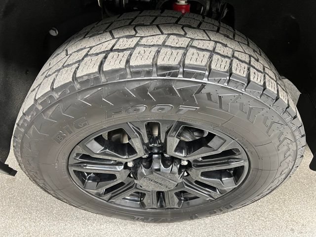 Used 2021 GMC Sierra 3500 Denali w/ Denali Black Diamond Edition AWD/4WD image 14