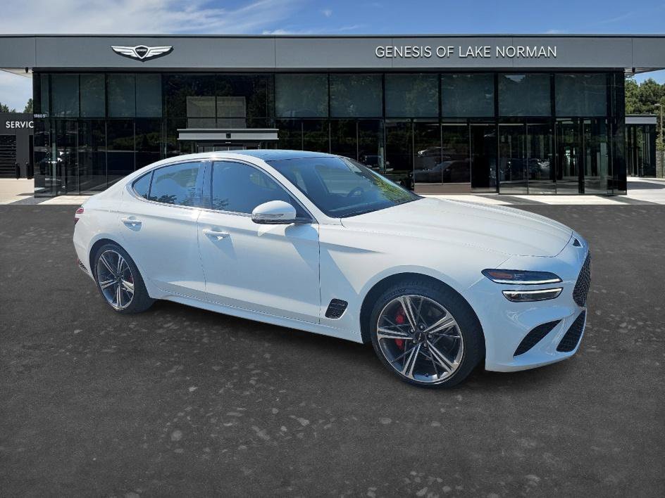 Used 2025 Genesis G70 3.3T Advanced RWD image 3