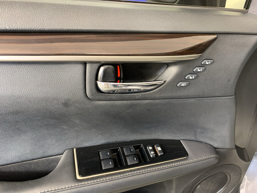 Used 2018 Lexus ES 350 w/ Navigation System Package FWD image 14