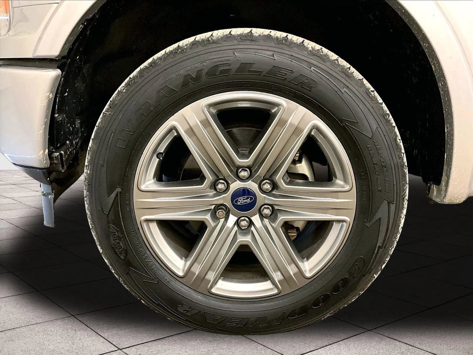 Used 2018 Ford F150 Lariat image 8