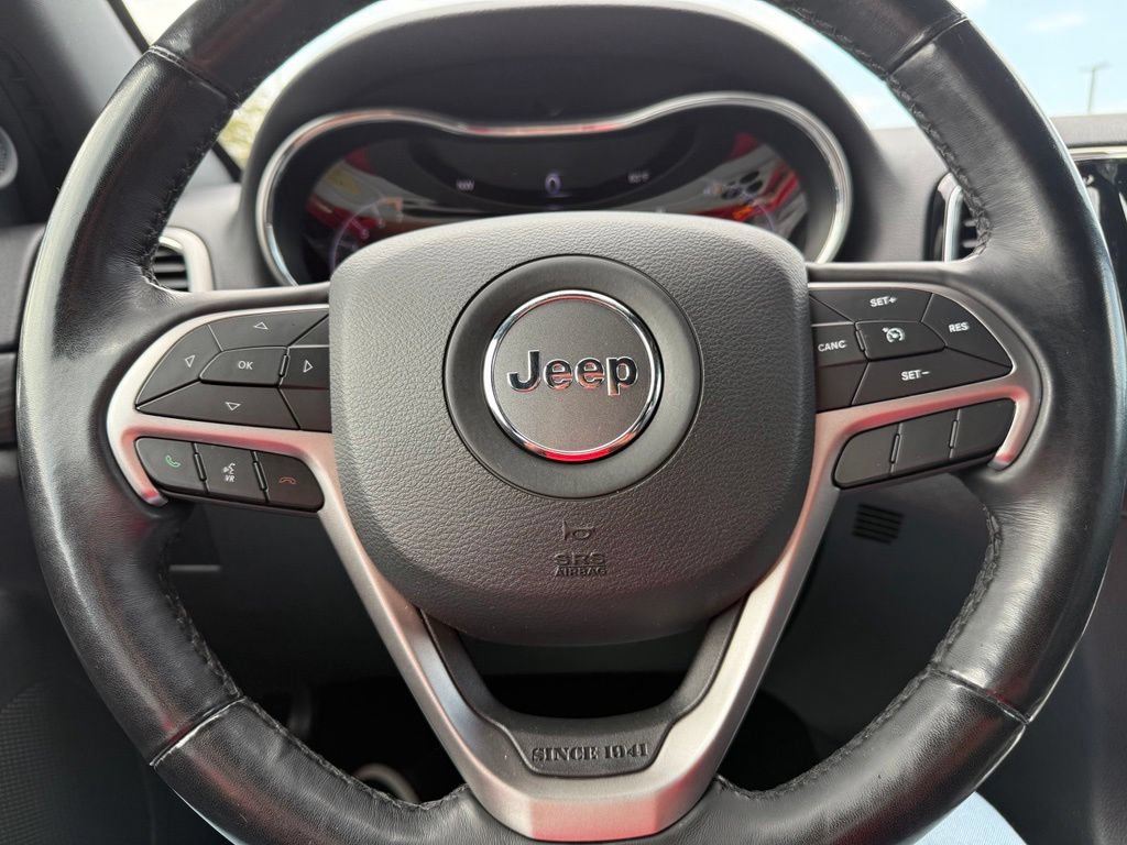 Used 2020 Jeep Grand Cherokee Altitude AWD/4WD image 22
