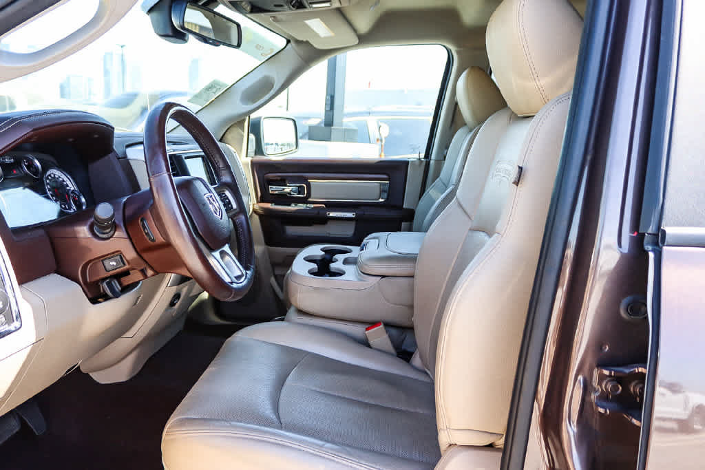 Used 2019 RAM 1500 Laramie w/ Convenience Group RWD image 16