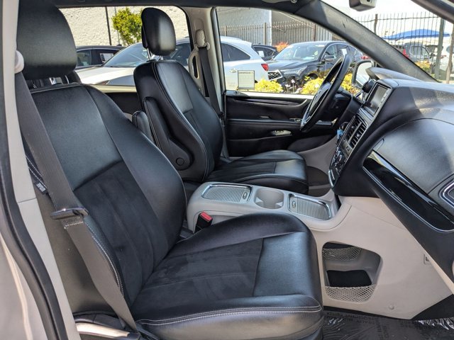 Used 2019 Dodge Grand Caravan SXT FWD image 20