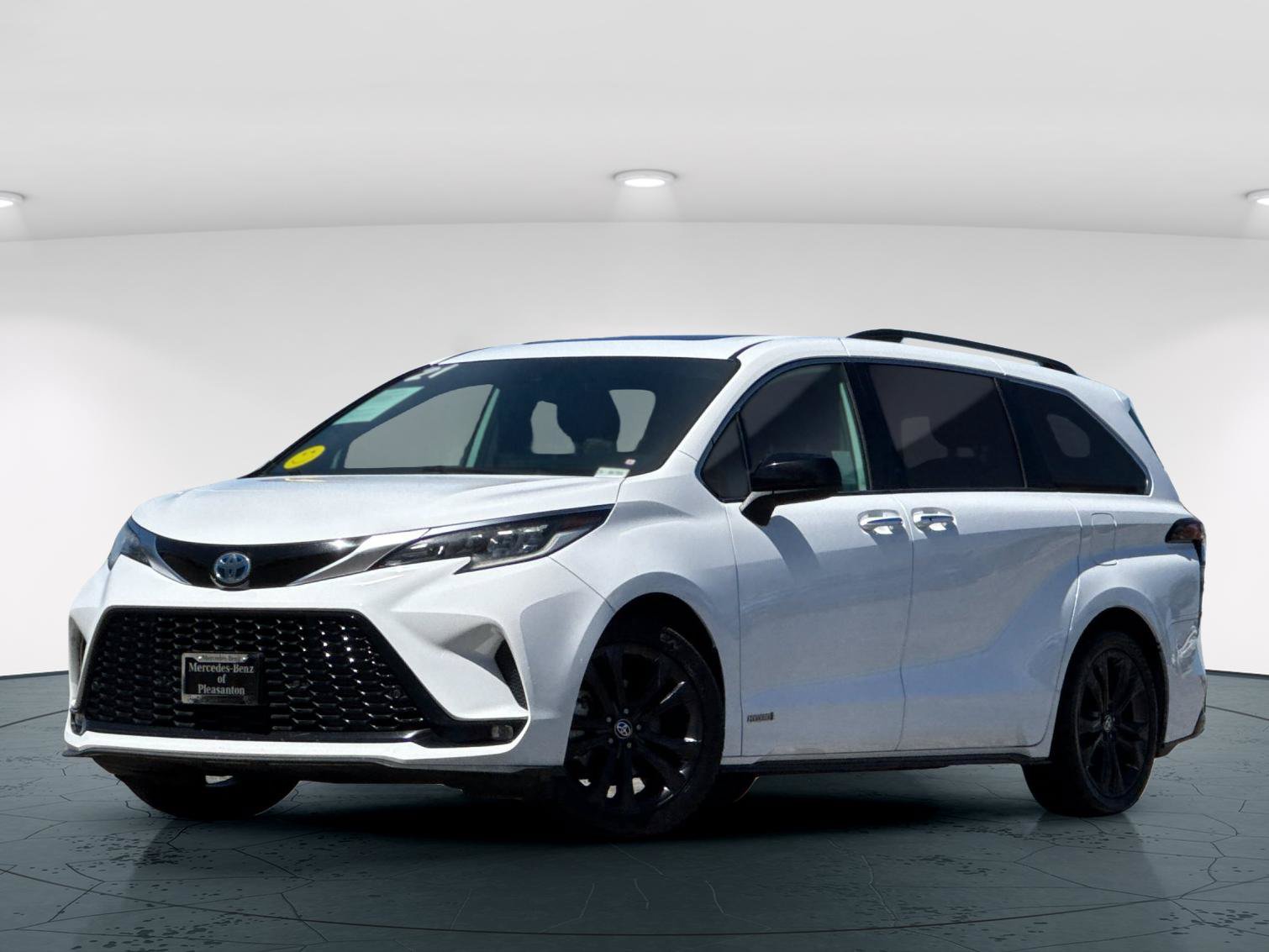 Used 2021 Toyota Sienna XSE FWD image 44
