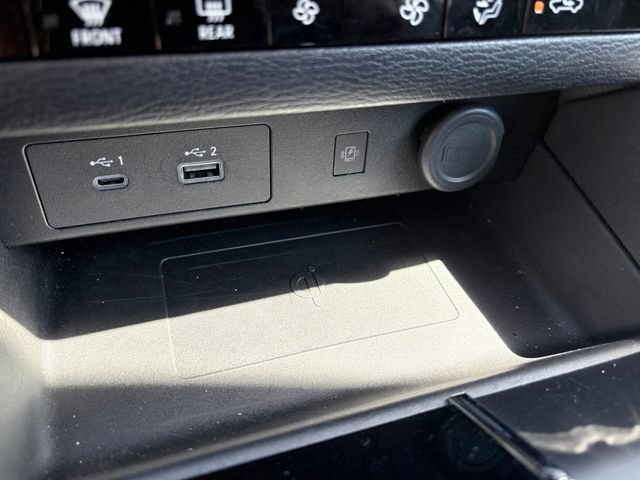 Used 2024 Mitsubishi Outlander SE Black Edition FWD image 19