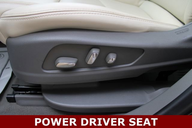 Used 2019 Cadillac XT5 Luxury image 3