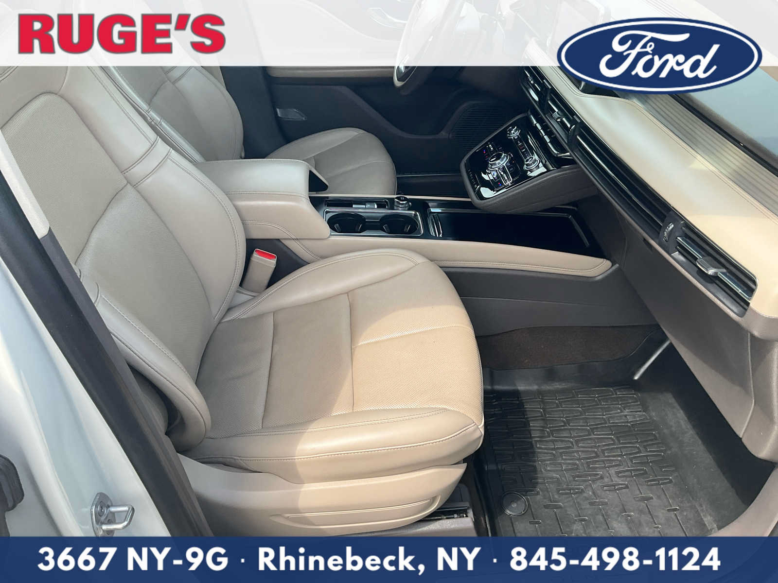 Used 2022 Lincoln Corsair AWD w/ Premium Package image 11