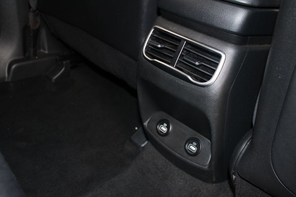 Used 2023 Hyundai Santa Fe SEL image 26