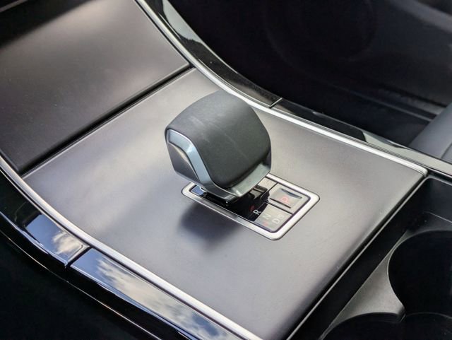 Used 2026 Land Rover Range Rover Evoque Dynamic SE image 9