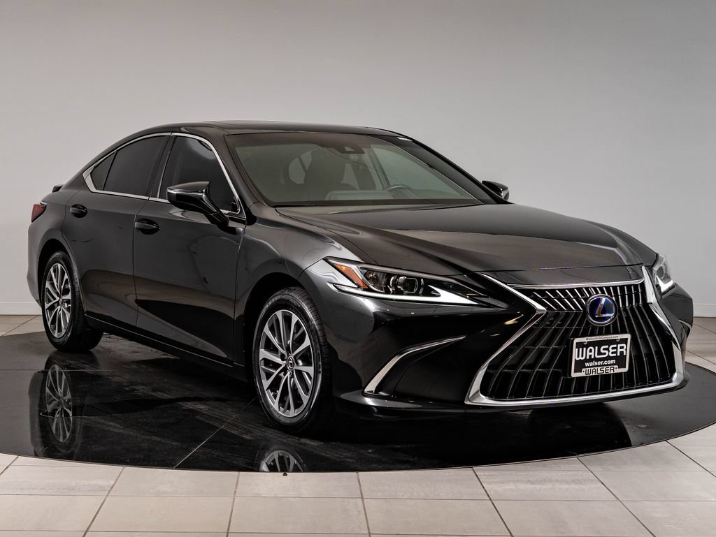 Used 2022 Lexus ES 300h w/ Accessory Package 2 FWD image 12