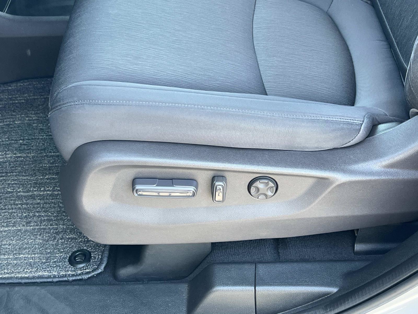 Used 2023 Honda Odyssey EX image 18