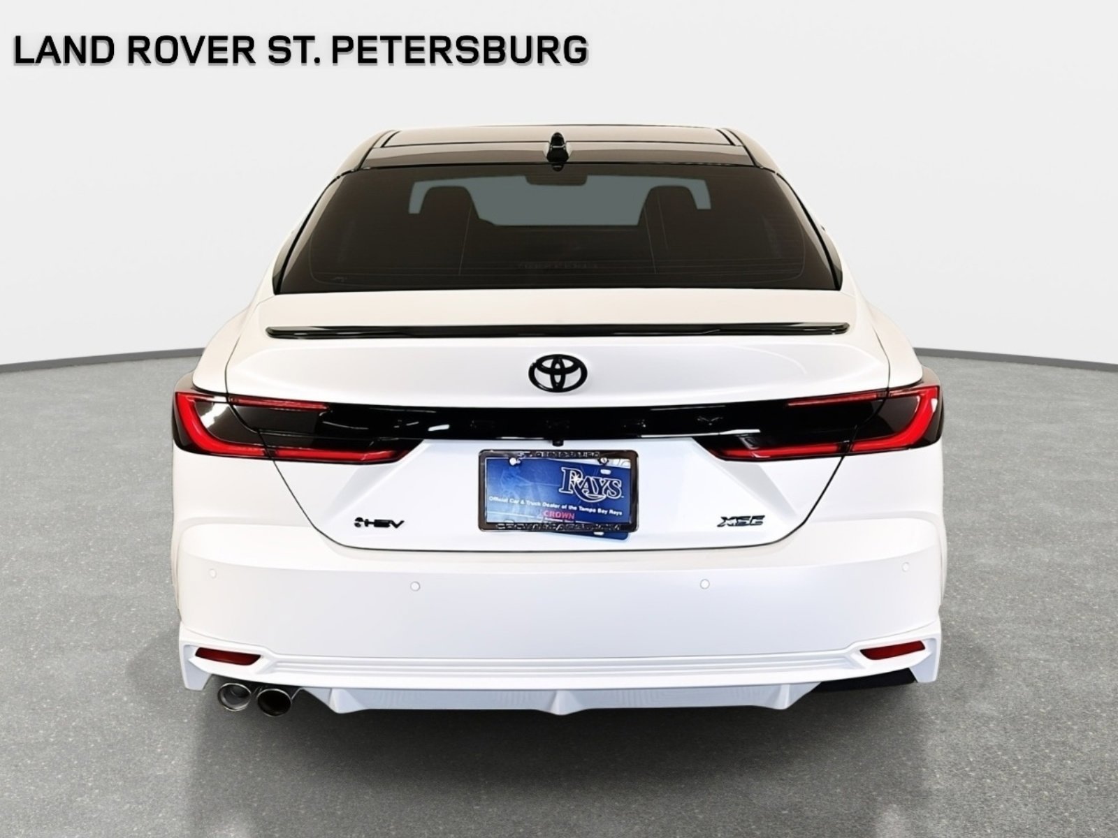 Used 2025 Toyota Camry XSE w/ Premium Plus Package image 7