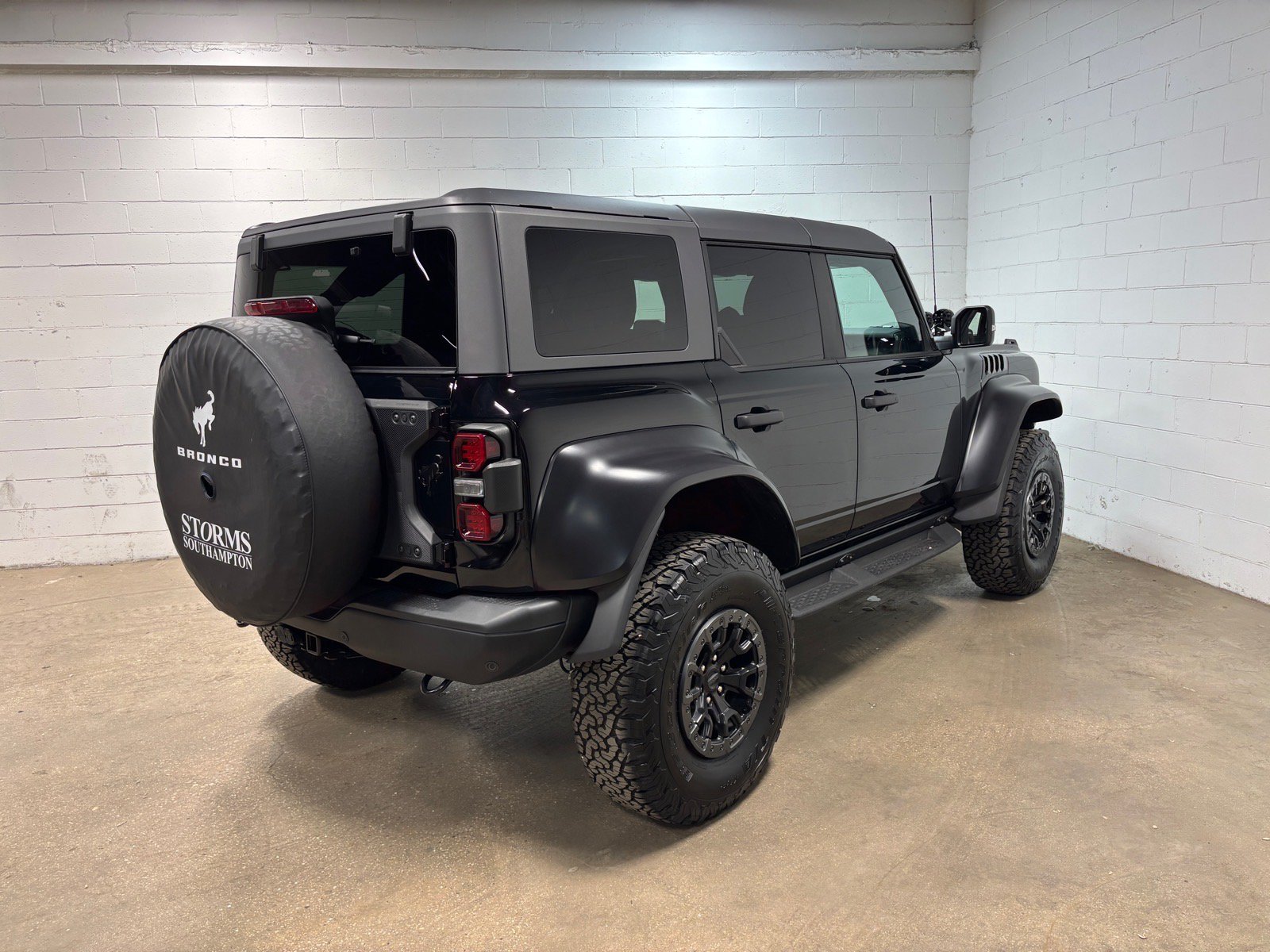 Used 2024 Ford Bronco Raptor w/ Interior Carbon Fiber Pack 6 AWD/4WD image 6