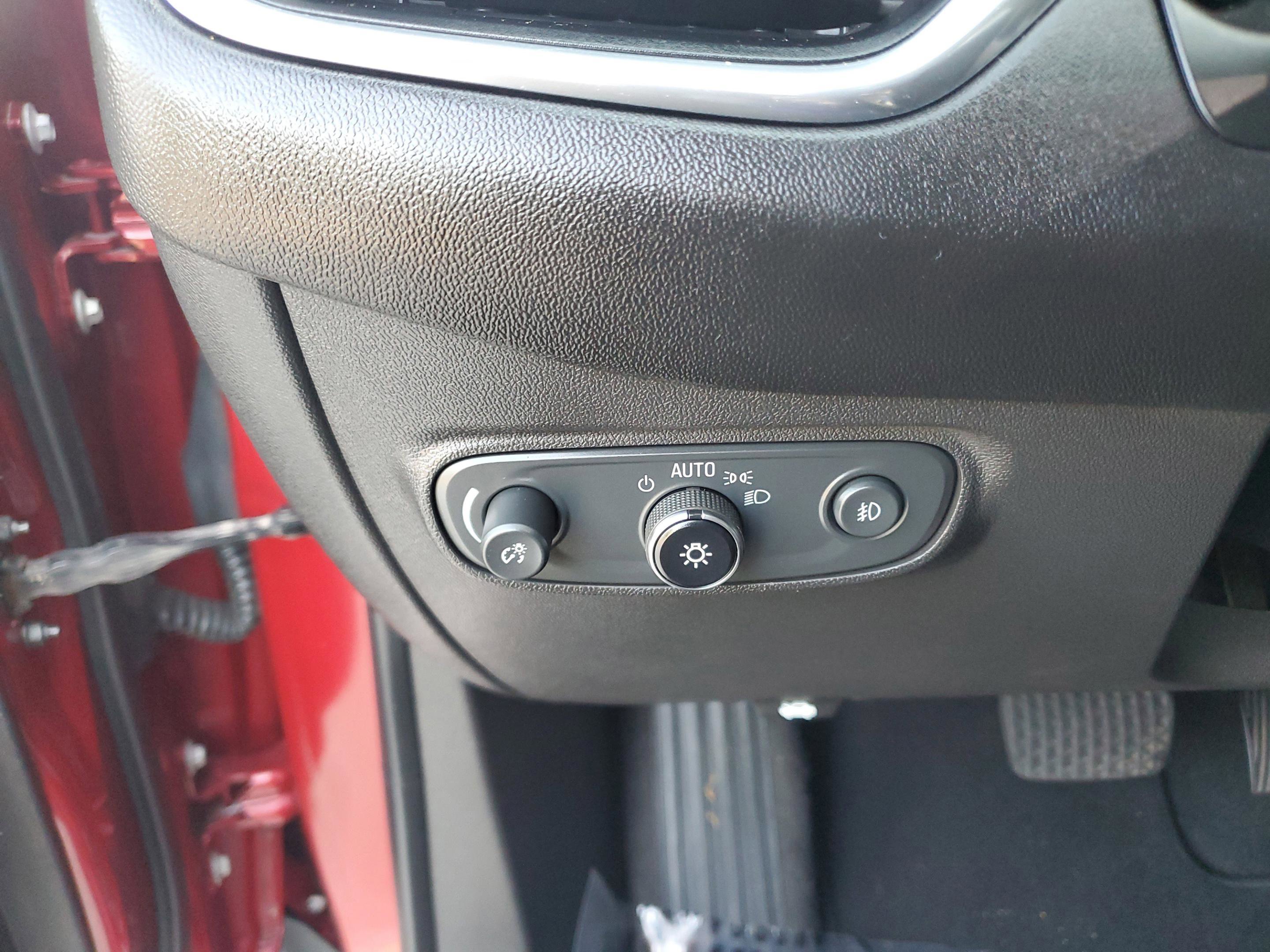 Used 2019 Chevrolet Equinox Premier image 32