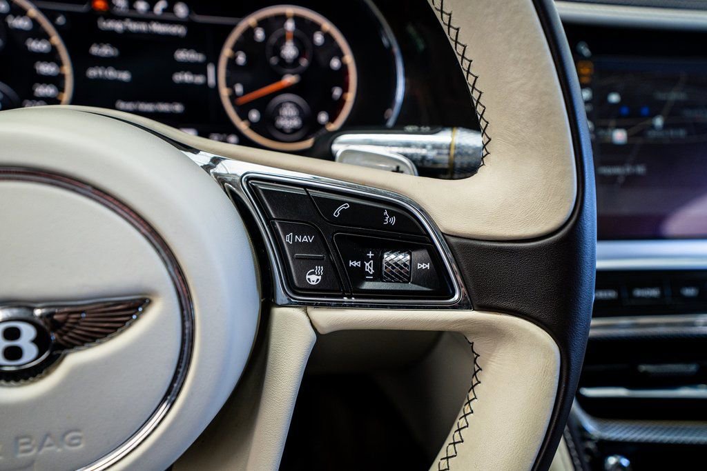 Used 2020 Bentley Flying Spur W12 image 43