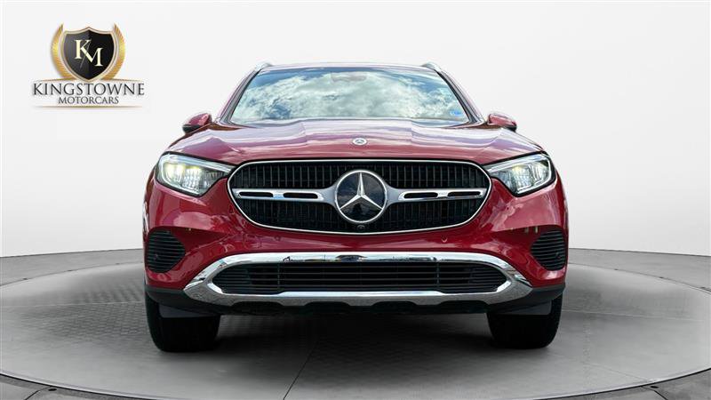 Used 2025 Mercedes-Benz GLC 350e 4MATIC image 8