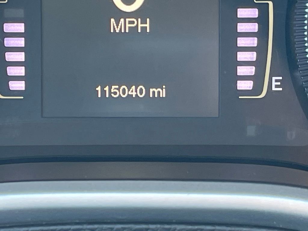 Used 2018 Jeep Cherokee Latitude Plus AWD/4WD image 22