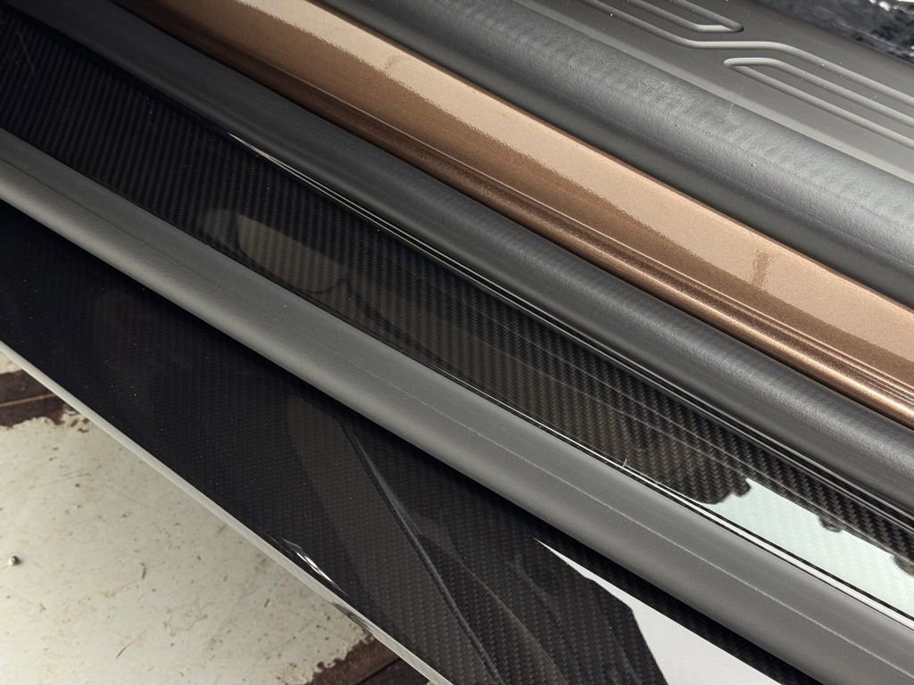 New 2026 Aston Martin Vanquish Convertible image 10