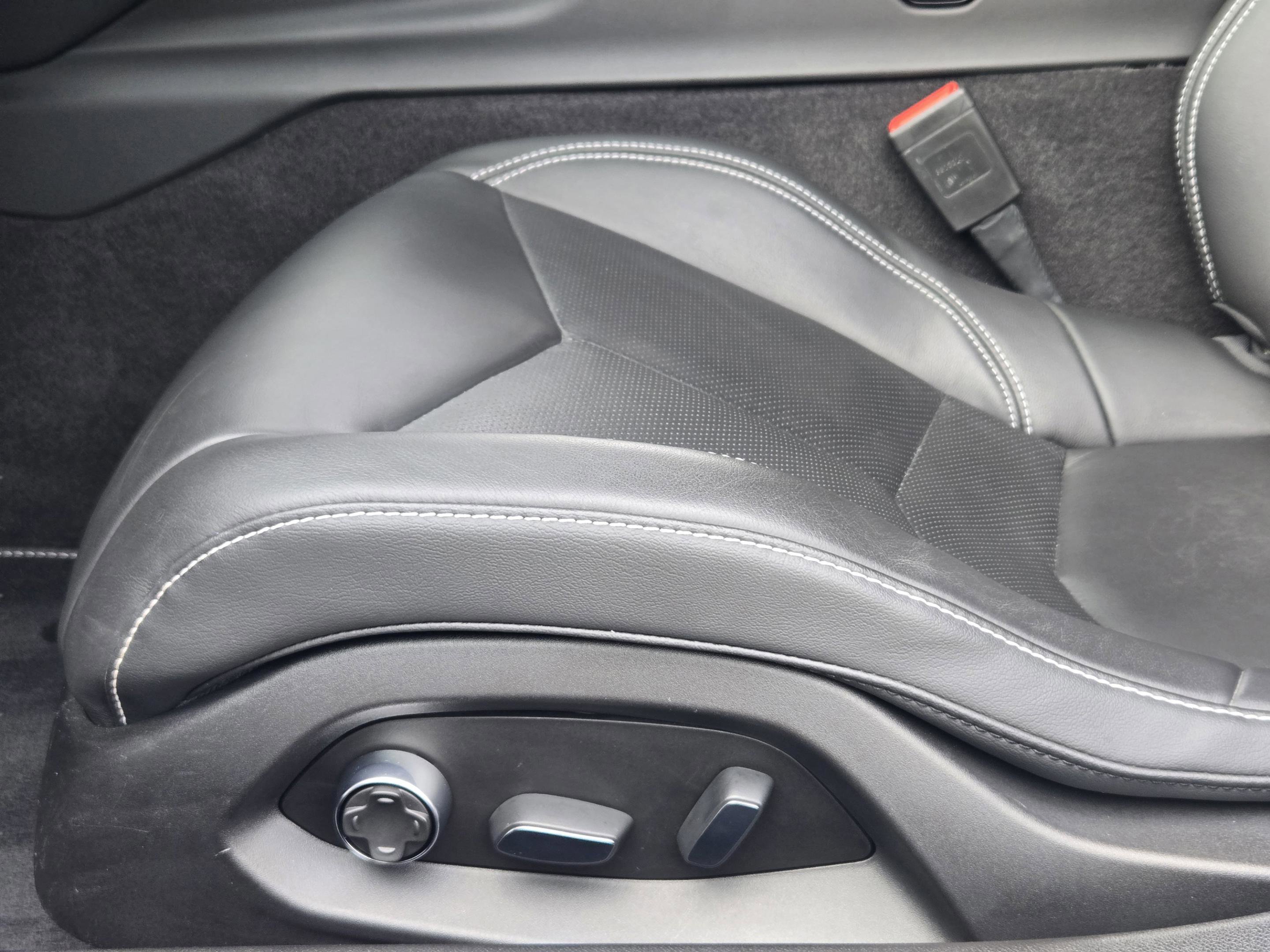 Used 2023 Chevrolet Corvette Stingray Preferred Cpe w/ 2LT image 20