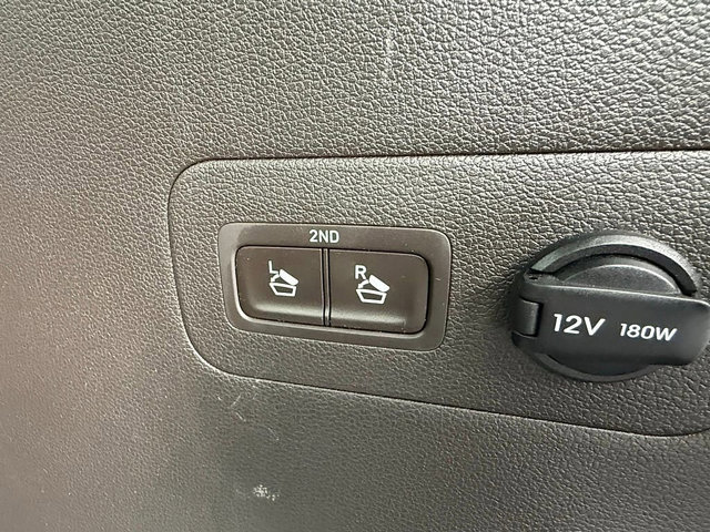 Used 2020 Hyundai Santa Fe SEL w/ Cargo Package image 19