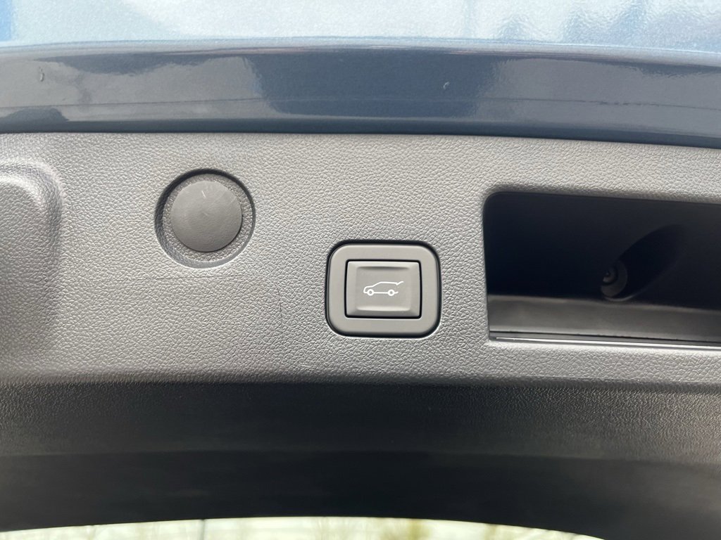 New 2026 Chevrolet Equinox RS w/ Convenience Package III image 32